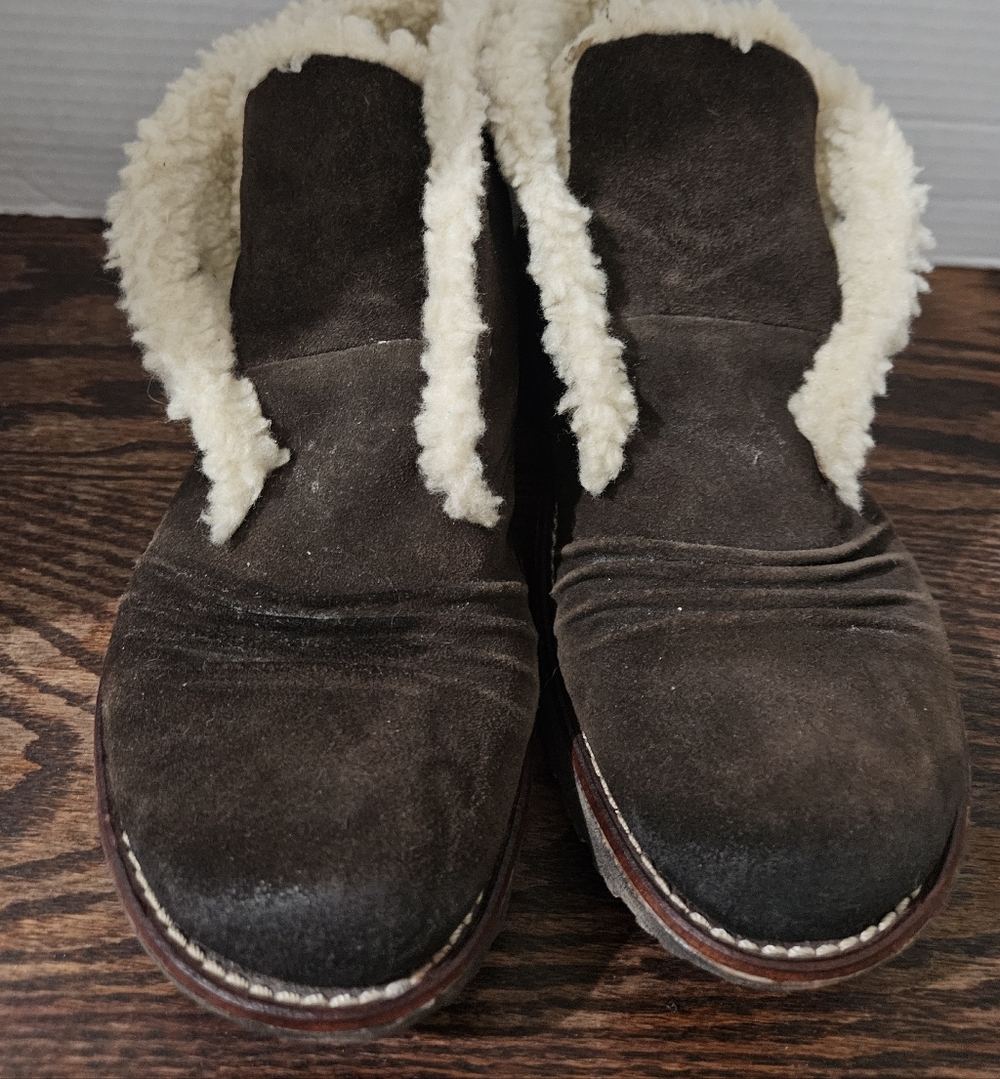 Earth Shoe Leather And Fsux Fur Nomad 8.5 Women Needs Laces. (Bin10)